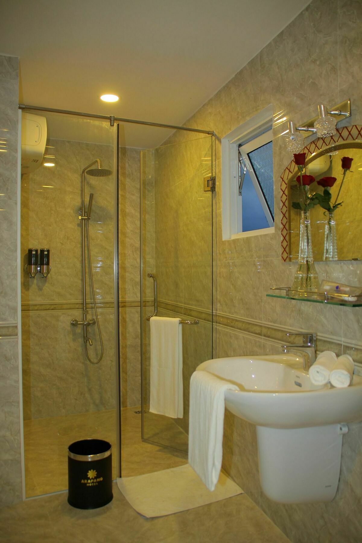דה לאט Arapang Hotel מראה חיצוני תמונה
